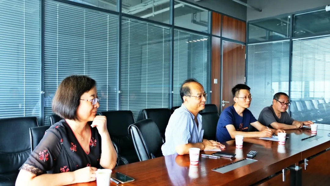 派瑞領導一行蒞臨西馳電氣總部參觀指導(圖2)