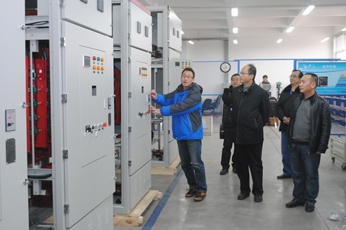 研究所領導考察西馳 肯定發展寄予希望(圖1) 研究所領導考察西馳 肯定發展寄予希望(圖1)