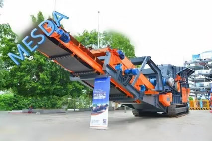 XFC550變頻器在移動式破碎機上的應用(圖1) XFC550變頻器在移動式破碎機上的應用(圖1)