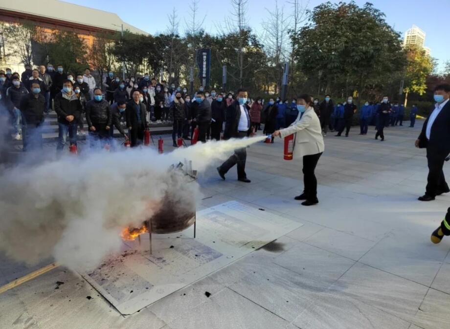 西馳電氣消防應(yīng)急演練實錄(圖6) 西馳電氣消防應(yīng)急演練實錄(圖6)