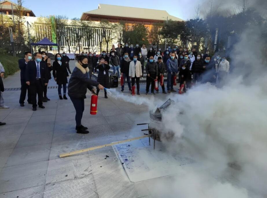 西馳電氣消防應(yīng)急演練實錄(圖7) 西馳電氣消防應(yīng)急演練實錄(圖7)