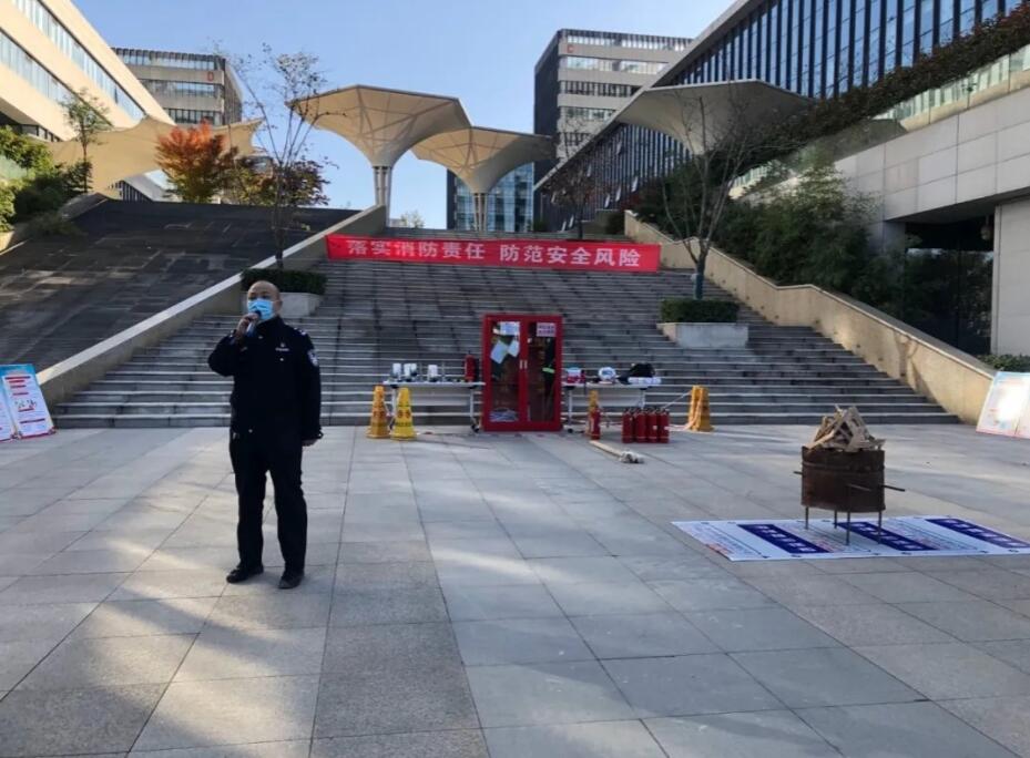 西馳電氣消防應(yīng)急演練實錄(圖8) 西馳電氣消防應(yīng)急演練實錄(圖8)