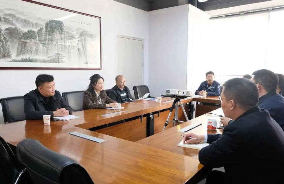 西馳電氣攜手老電工,戰略合作,共謀發展!(圖3) 西馳電氣攜手老電工,戰略合作,共謀發展!(圖3)