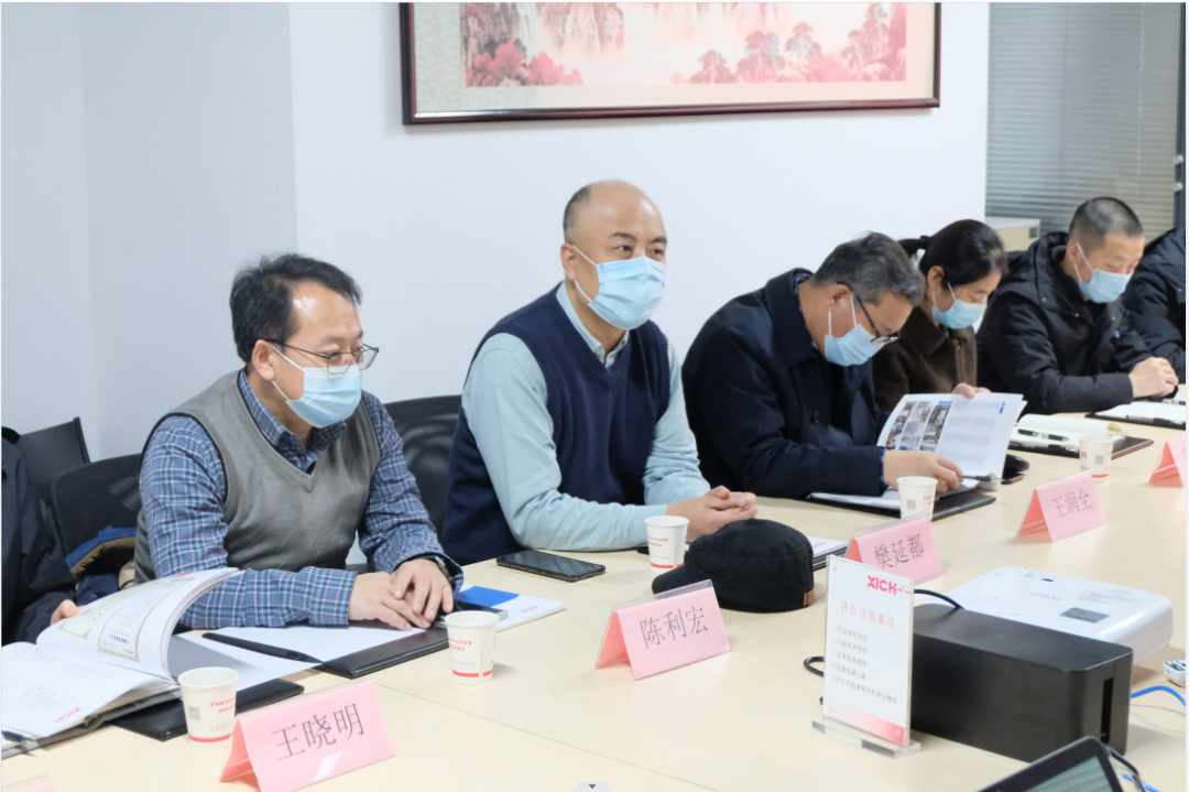 陜西省總商會(huì)副會(huì)長(zhǎng)、西安華歐精密機(jī)械有限公司董事長(zhǎng)樊延都一行來(lái)西馳參觀交流(圖2)